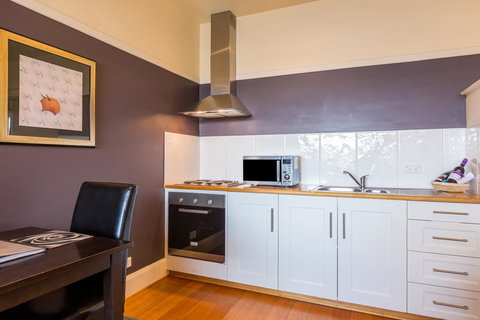 Graham Apartments - Accommodation NT 37