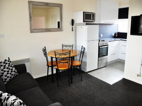 Graham Apartments - Accommodation NT 1