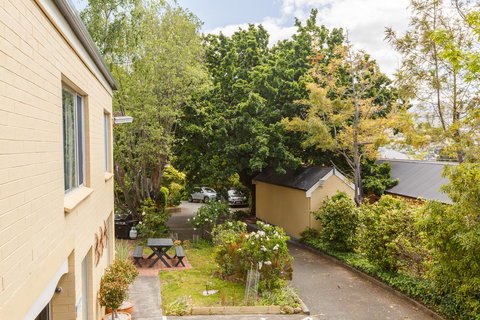 Graham Apartments - Accommodation NT 5