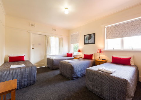 Graham Apartments - Accommodation NT 28