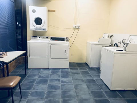 Mayfair Plaza Motel And Apartments - NT Tourism 5