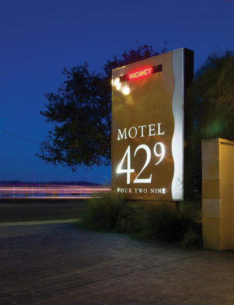 Motel 429 - Accommodation NT 8