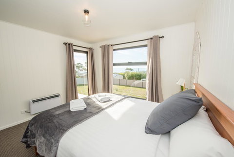 Beach House XIV - Accommodation NT 9