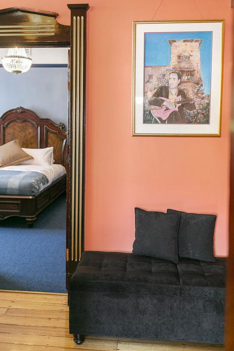 Insomnia On Elizabeth - Accommodation NT 18