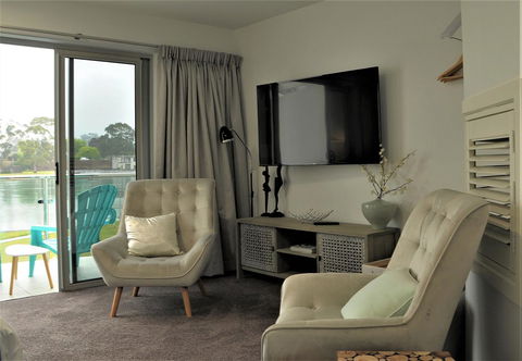 Ulverstone River Edge HolidayApartments - NT Tourism 1