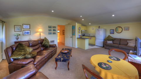 Birchwood On The River - Devonport, Tasmania - Self-Contained And Self-Catering Accommodation - Accommodation NT 17