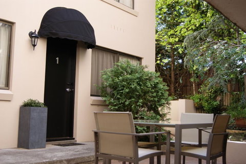 Grosvenor Court Apartments - Accommodation NT 26