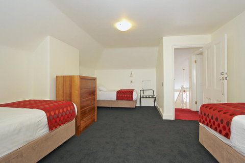Grosvenor Court Apartments - Accommodation NT 13