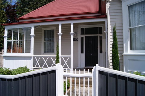 Grosvenor Court Apartments - Accommodation NT 20