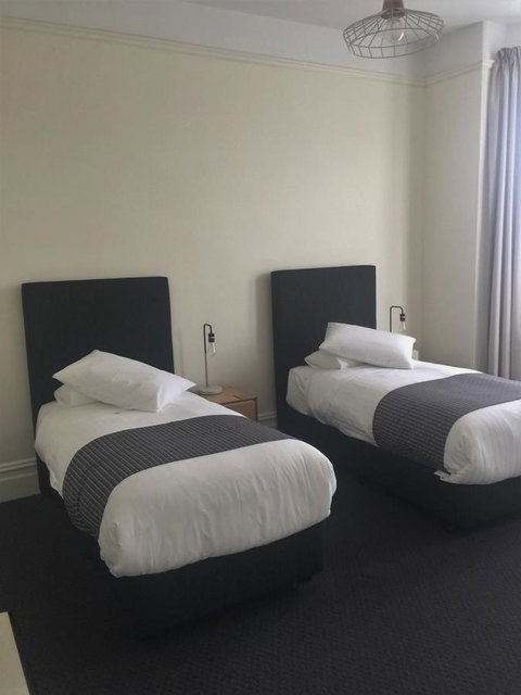 Grosvenor Court Apartments - Accommodation NT 23