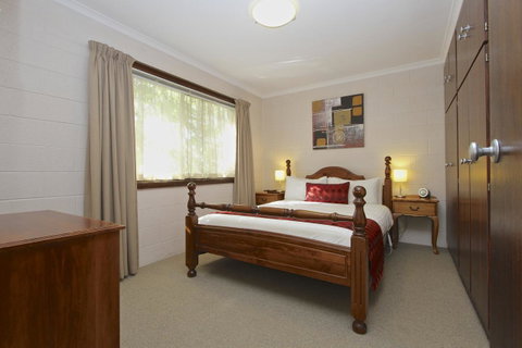 Grosvenor Court Apartments - Accommodation NT 3