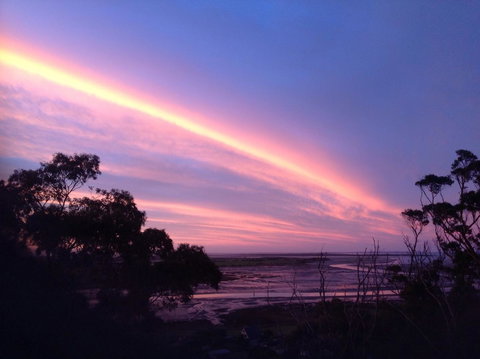 Sheer Pleasure Accommodation - Accommodation NT 10