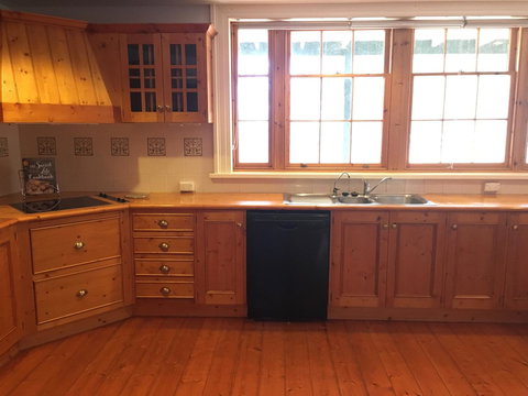 CLAYFIELD HOMESTEAD - Rustic Country Accommodation - Accommodation NT 7