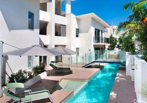 NEW Sunshine Beach Family Escape 3 Bedroom With Free Wifi And Parking - Accommodation NT 1