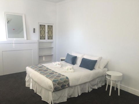 Newcastle Tighes Hill Accommodation - NT Tourism 0