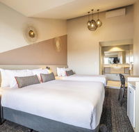 Nightcap at Manhattan Hotel - Accommodation NT