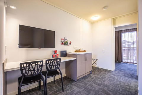 Nightcap At Shoppingtown Hotel - Accommodation NT 3