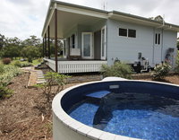 Noosa Hinterland Country Cottage 'Tru-Blu'