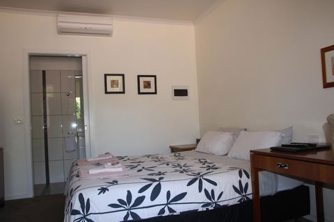 Norwood House Motel & Receptions - Accommodation NT 3