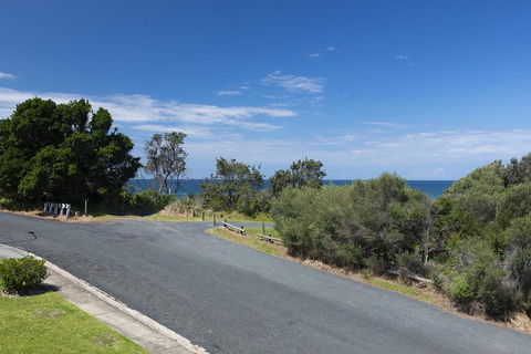 Ocean Crest 10 - Accommodation NT 1