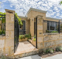 Ocean Keys Cottage - Free WiFi - Accommodation NT