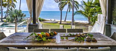 Oceans Edge Beach House At Oak Beach - NT Tourism 2