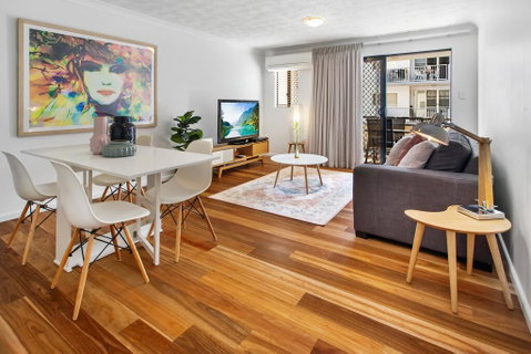 One-Bed Apartment With Balcony And Parking Near CBD - Accommodation NT 0