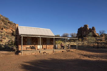 Ooraminna Homestead with Accommodation NT