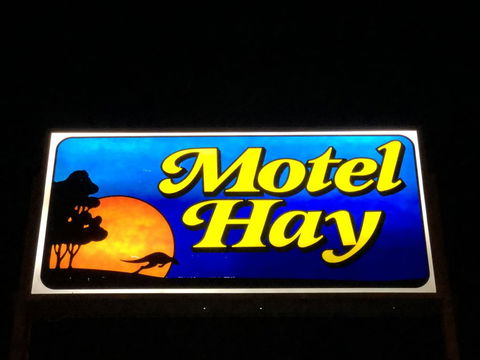 Outback Quarters- Motel Hay - Accommodation NT 1