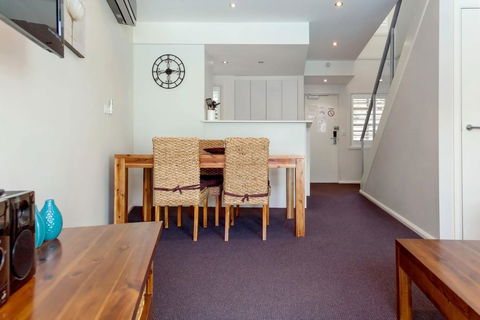 Pacific Blue Apartment 139, 265 Sandy Point Road - NT Tourism 3