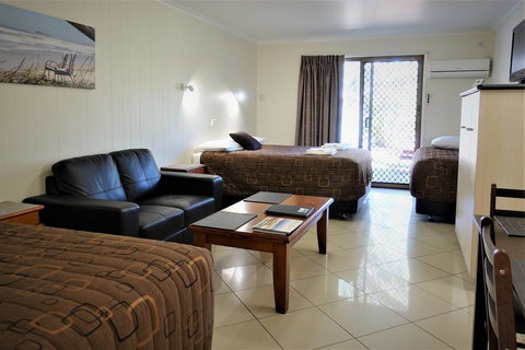Pacific Palms Motor Inn - Accommodation NT 1