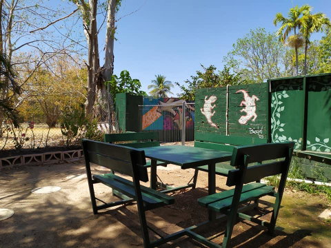 Palm Court Backpackers - NT Tourism 1
