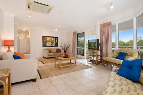 Palm Cove Penthouse - NT Tourism 0