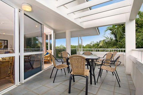 Palm Cove Penthouse - NT Tourism 1