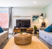 Pandanas Apartments 17B - Mollymook Beach - Accommodation NT