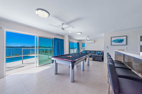 Panoramic Island Views - Shute Harbour - Accommodation NT 2