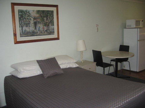 Paramount Motel - Accommodation NT 2