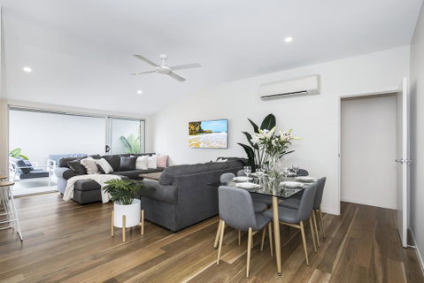Park Avenue Terrace House Sleeps 9 - Accommodation NT 1