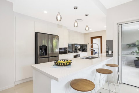 Park Avenue Terrace House Sleeps 9 - Accommodation NT 3