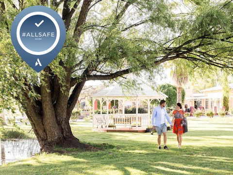 Parklands Resort & Conference Centre - NT Tourism 0
