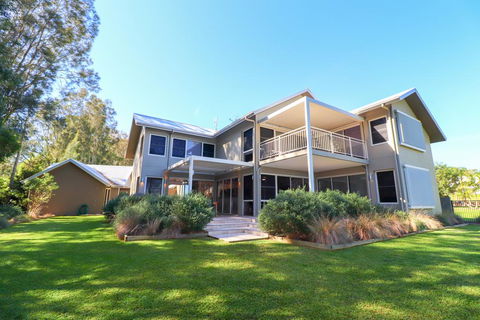 Pelican Escape Executive Home At Raffertys Resort - Accommodation NT 2