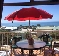 Penguin Seaside Homestay - NT Tourism