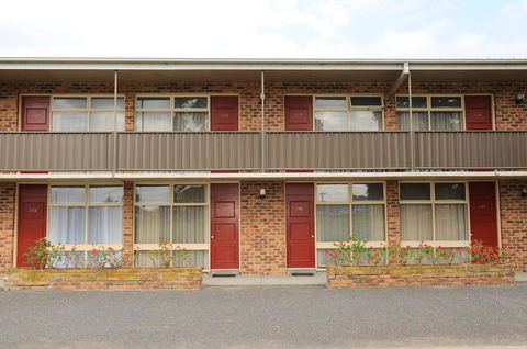 Peninsula Motor Inn - Accommodation NT 1