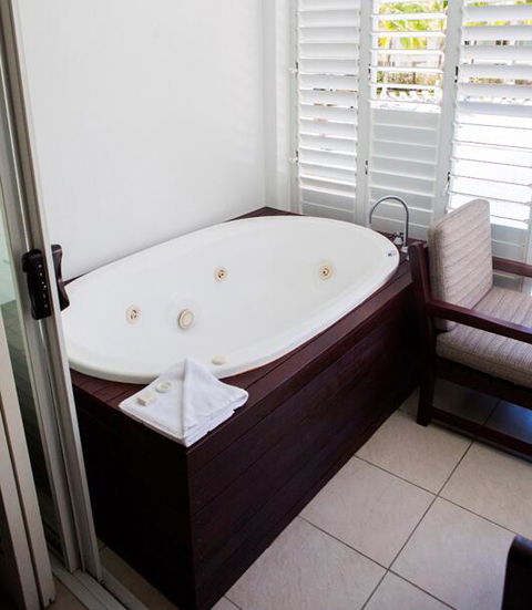 PENTHOUSE 3133 Beach Club - NT Tourism 3