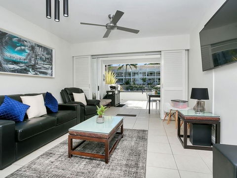 Peppers 3111- 3112 Two Bedroom Apartment Spa Suite - NT Tourism 0