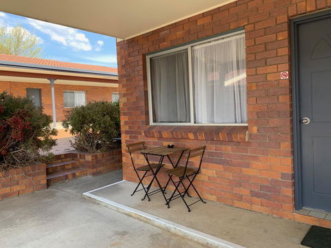Peter Allen Motor Inn - NT Tourism 3