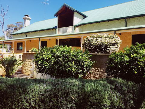 Pilgrims Rest Country House - NT Tourism 0