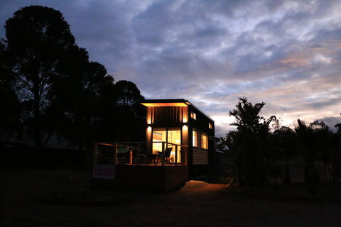 Pink Lake Tiny House - Accommodation NT 2