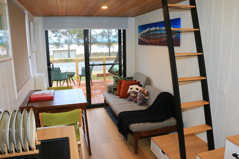 Pink Lake Tiny House - Accommodation NT 3