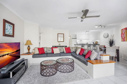 Poolside Apt In Alamanda Beachfront Resort (52) - NT Tourism 3